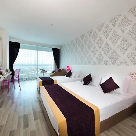 Raymar & Ośrodek wypoczynkowy 5*