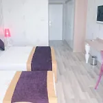 Üdülőközpont Raymar &